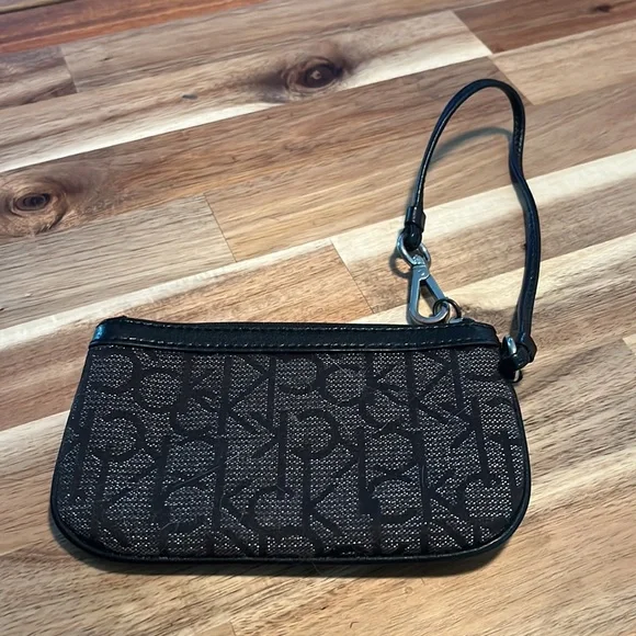 Calvin Klein Handbag - Picture 4 of 8